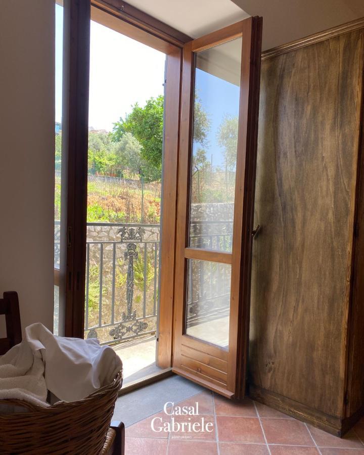 Villa Casal Gabriele Lettere Exterior foto
